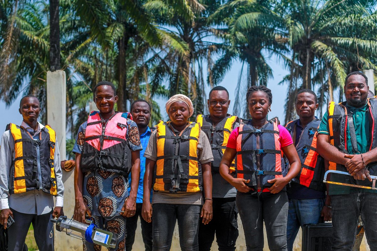 Aquagenius-Benin-equipe-sur-le-terrain